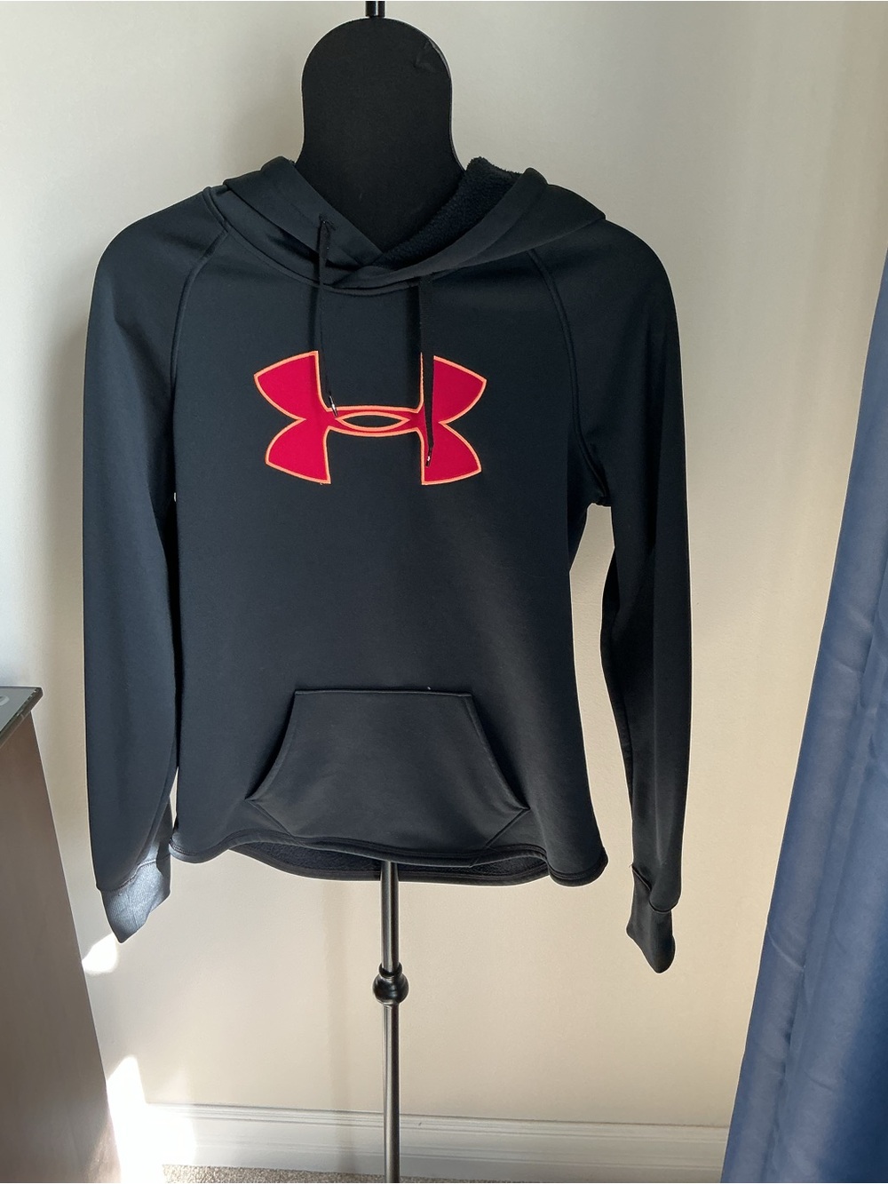 Athleisure athletic Under Armour women’s hoodie